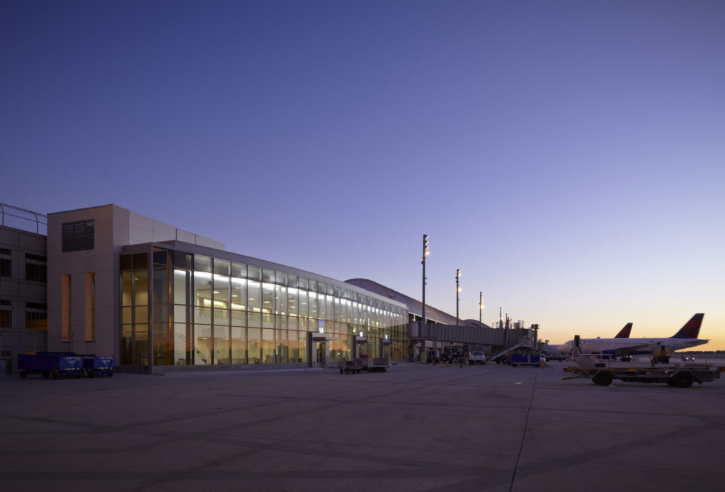 John Wayne Airport Exterior 1024x694 