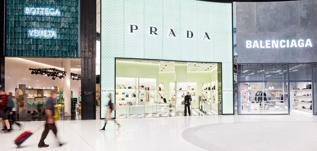 Prada heathrow 2024 terminal 5