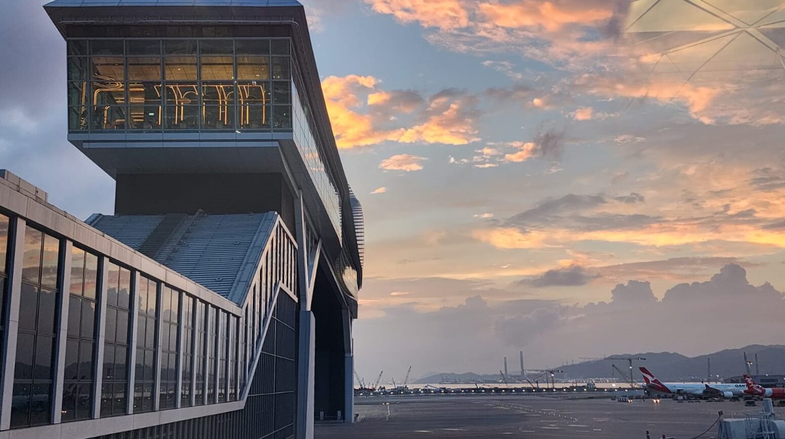 Hong Kong Airport to open cocktail and dining venue Intervals on the ...